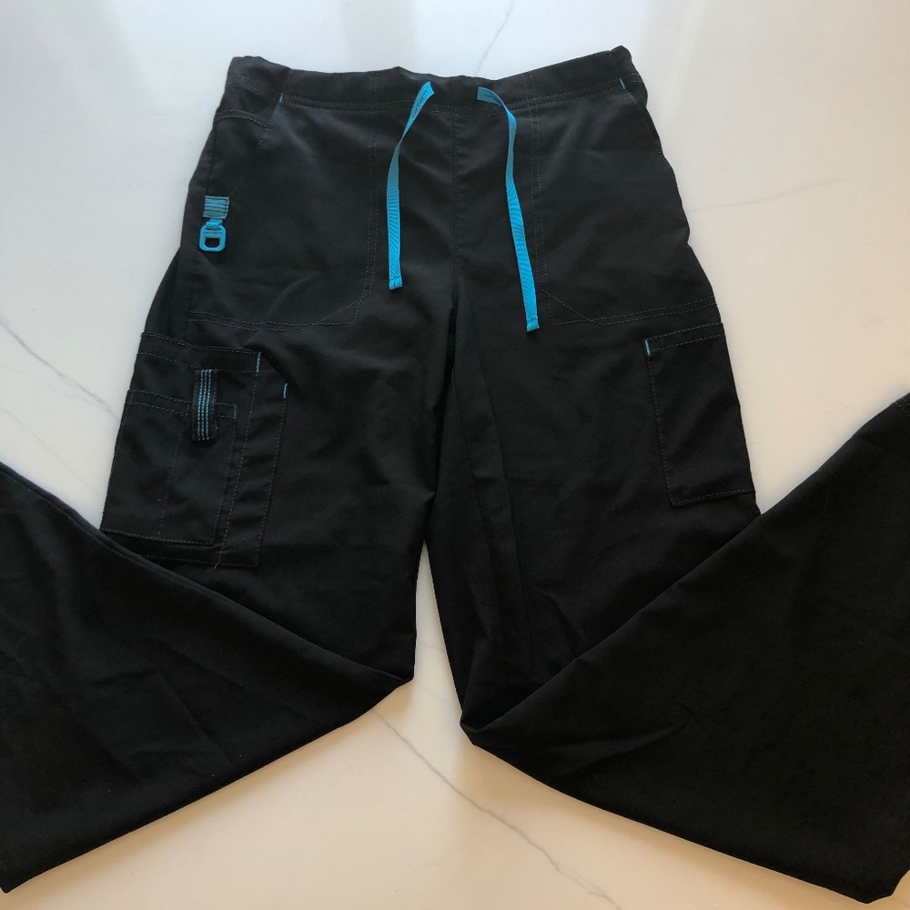 Women's Carhartt  scrubs pants size small.